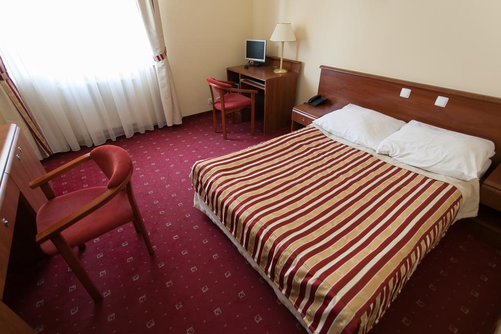 Hotel Twins II Warsaw Phòng bức ảnh