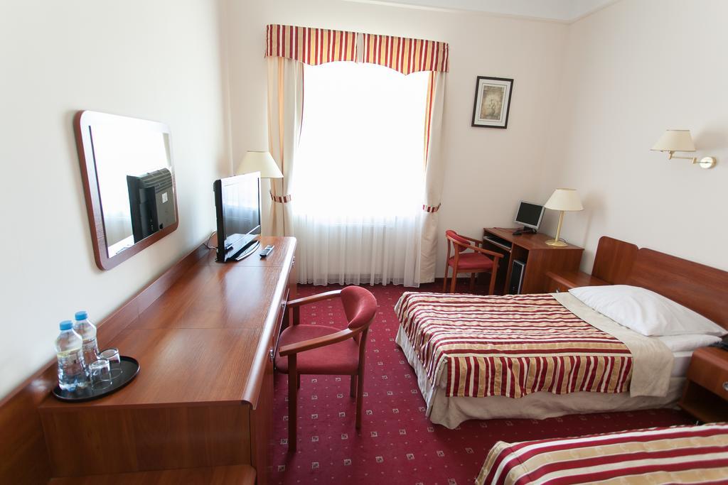 Hotel Twins II Warsaw Phòng bức ảnh
