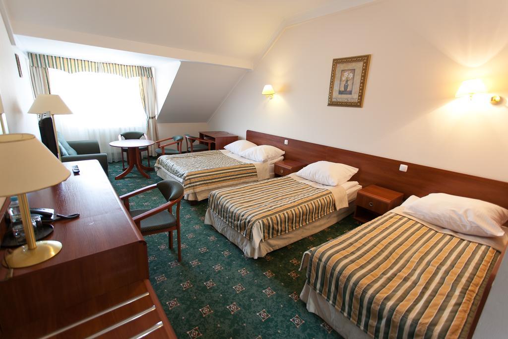 Hotel Twins II Warsaw Phòng bức ảnh