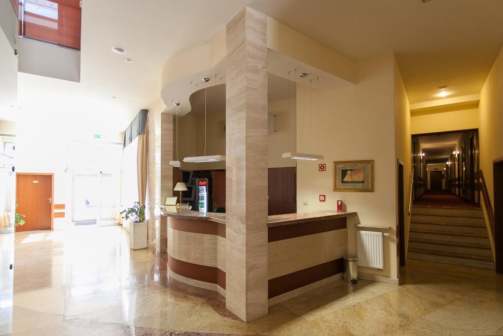 Hotel Twins II Warsaw Ngoại thất bức ảnh